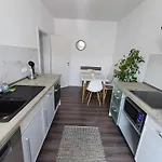 Haus *