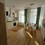 Haus *