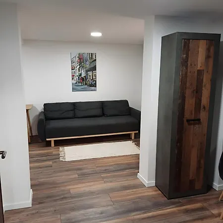 Apartment Haus *