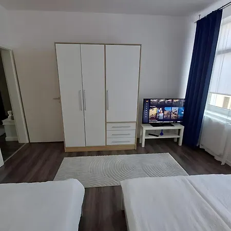 Haus *