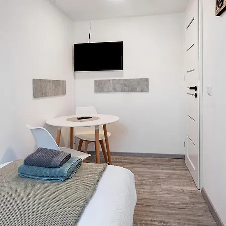 Haus 公寓 *